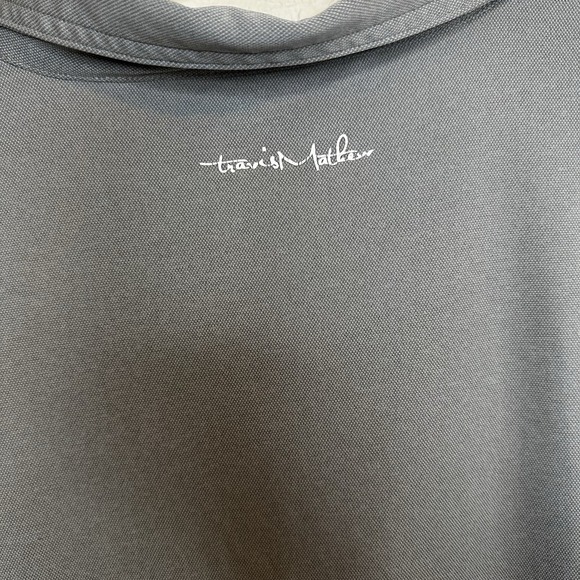 Travis Mathew Mens M Polo Shirt Grey Short Sleeve Golf Basic Comfort Lightweight - Picture 5 of 6